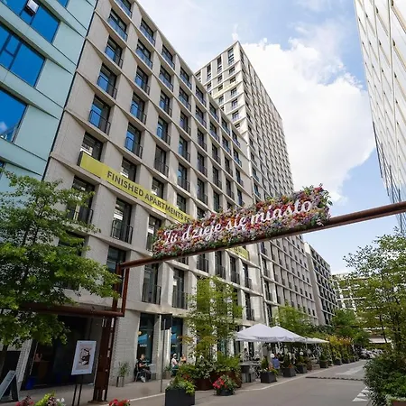 Komfortowy W Prestiżowej Lokalizacji *