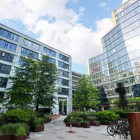 Komfortowy W Prestiżowej Lokalizacji *