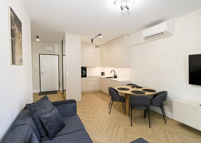 Komfortowy W Prestiżowej Lokalizacji * Warszawa