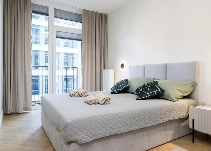 Komfortowy W Prestiżowej Lokalizacji Apartament Warszawa