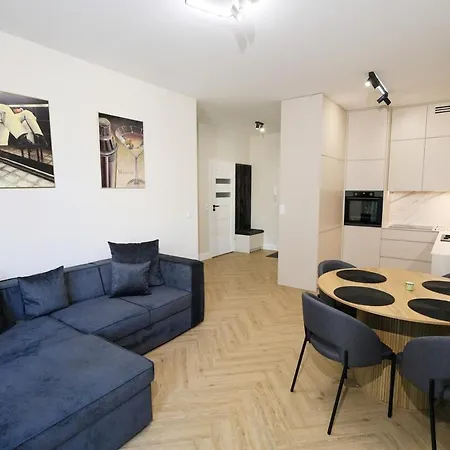 Komfortowy W Prestizowej Lokalizacji